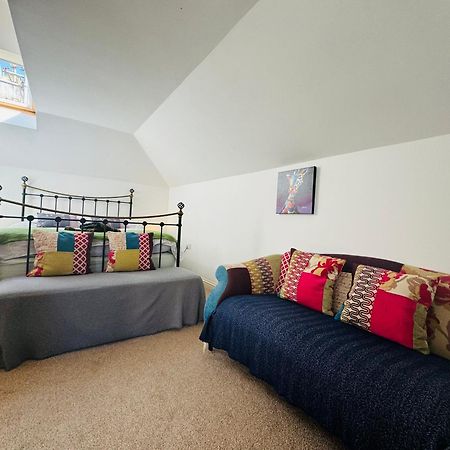 הייסטינגס Stylish Modern Mews House In Central St Leonards מראה חיצוני תמונה