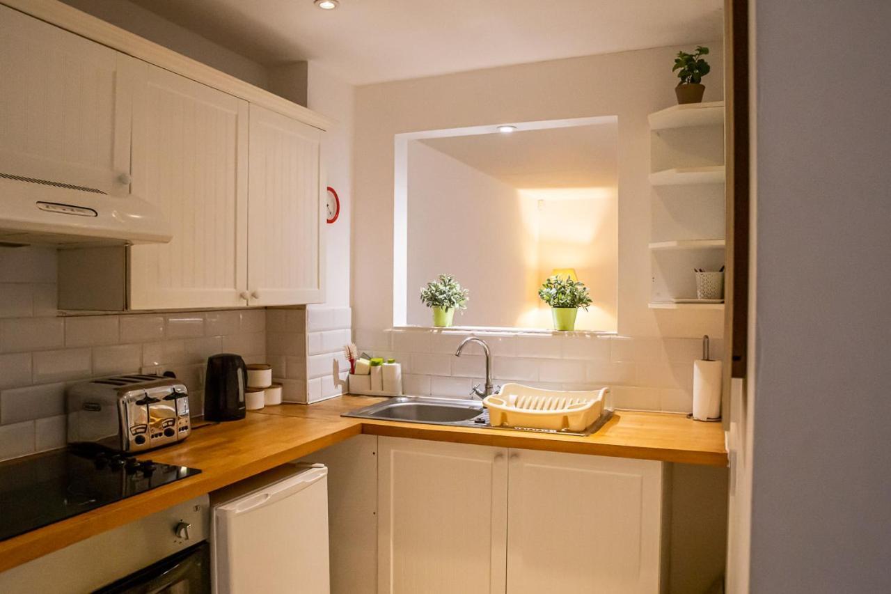 הייסטינגס Stylish Modern Mews House In Central St Leonards מראה חיצוני תמונה