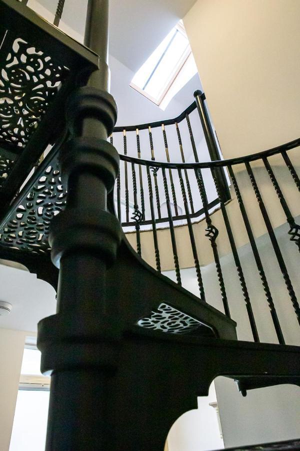 הייסטינגס Stylish Modern Mews House In Central St Leonards מראה חיצוני תמונה