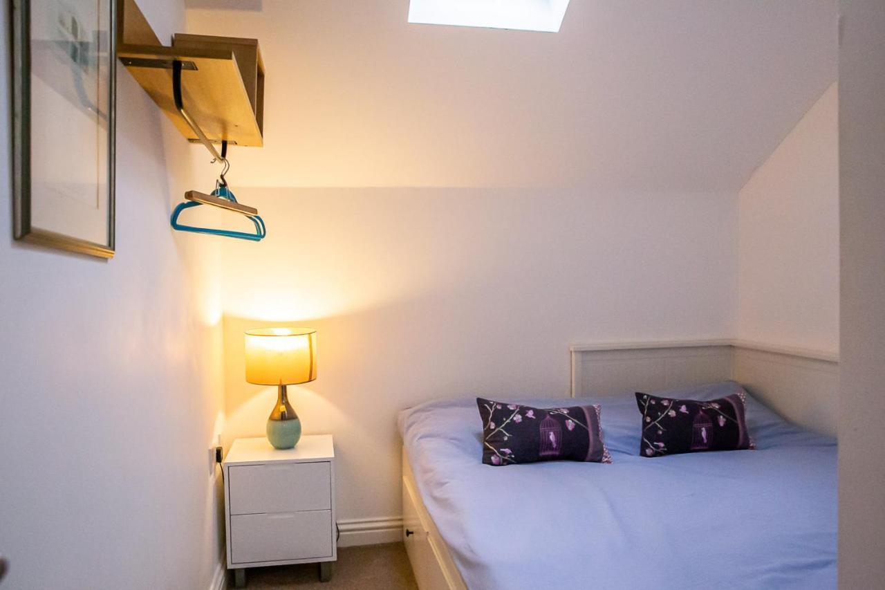 הייסטינגס Stylish Modern Mews House In Central St Leonards מראה חיצוני תמונה