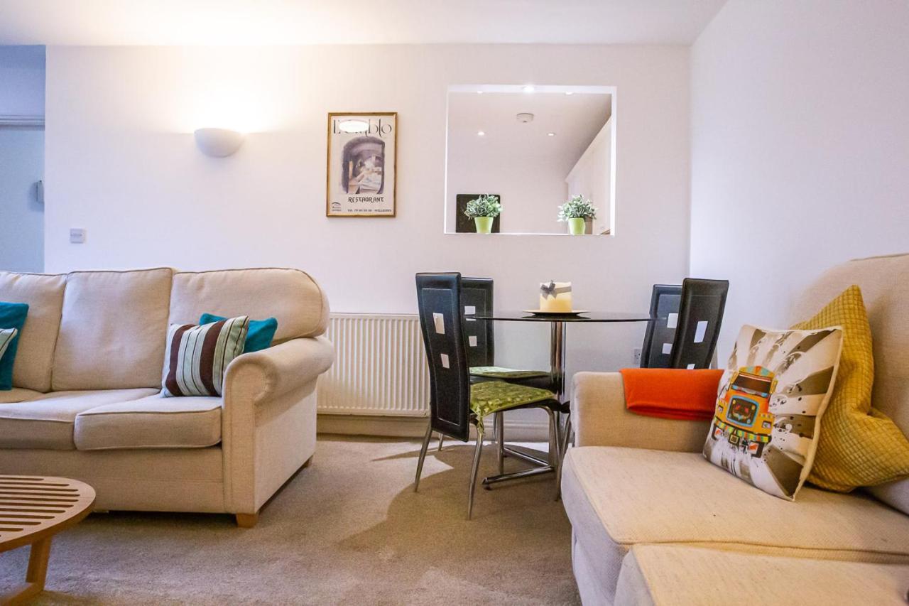 הייסטינגס Stylish Modern Mews House In Central St Leonards מראה חיצוני תמונה