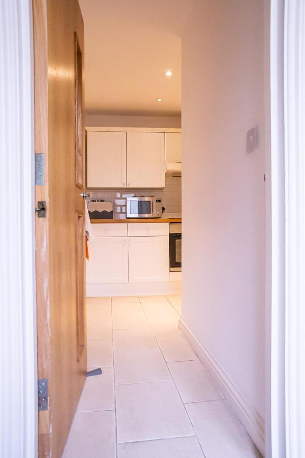 הייסטינגס Stylish Modern Mews House In Central St Leonards מראה חיצוני תמונה