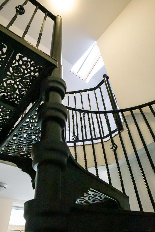הייסטינגס Stylish Modern Mews House In Central St Leonards מראה חיצוני תמונה